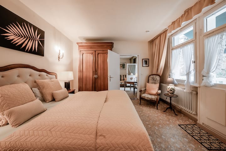 Black Forest 1 Min Therme · Binding Villa Hedwig - Badenweiler