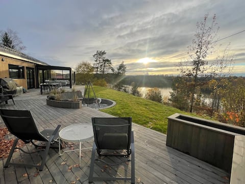 Lookout house in pleasant surroundings