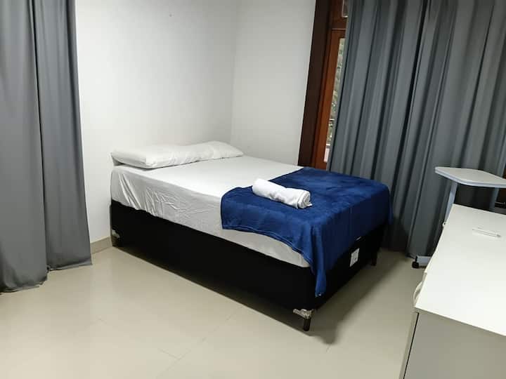 საძინებელი 4