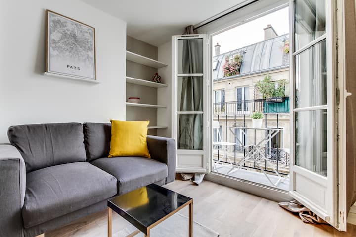 Adorable 2 Pièces Avec Balcon Au Cœur Du Marais - Paris