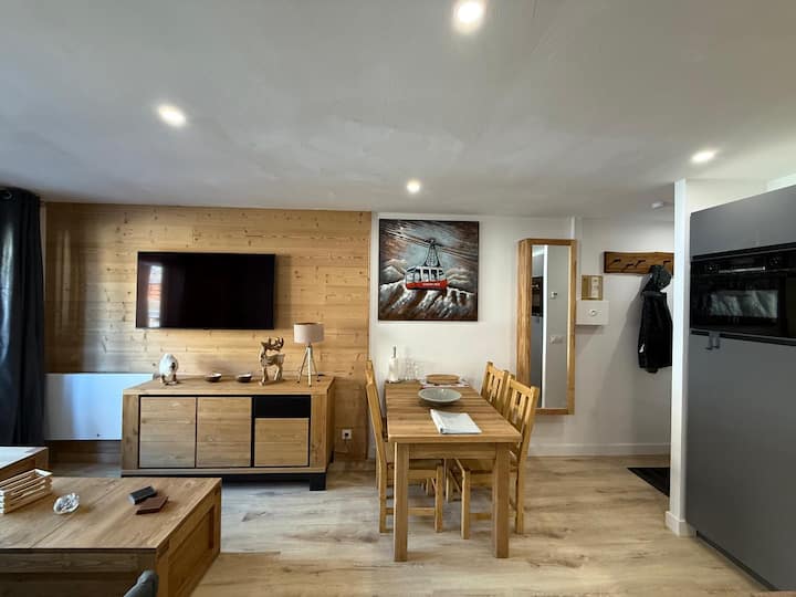 Appartement Cosy Rénové Au Centre Ski Aux Pieds - Savoie