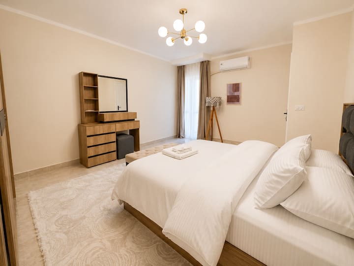 serene 3 BDR In Rehab City: Bedroom 1