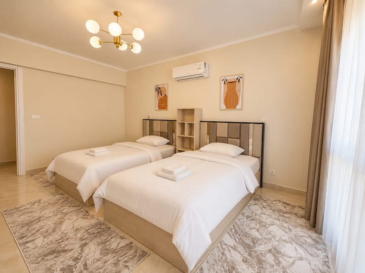 serene 3 BDR In Rehab City: Bedroom 2