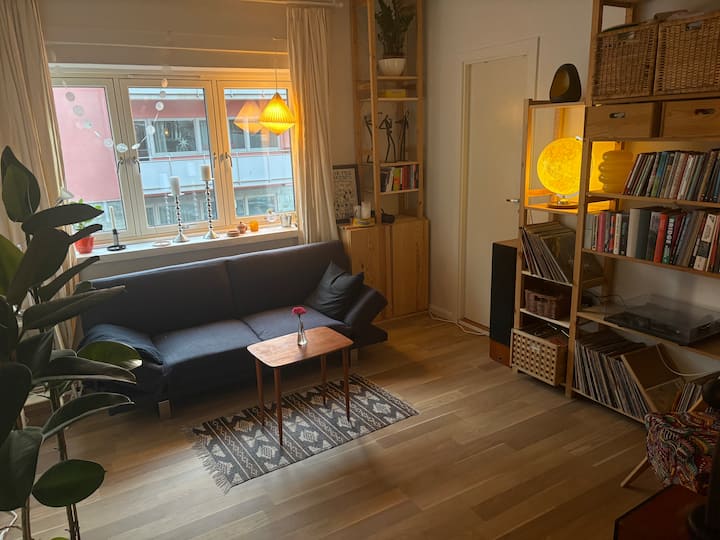 Cozy & Central Apartment At Tøyen - Oslo