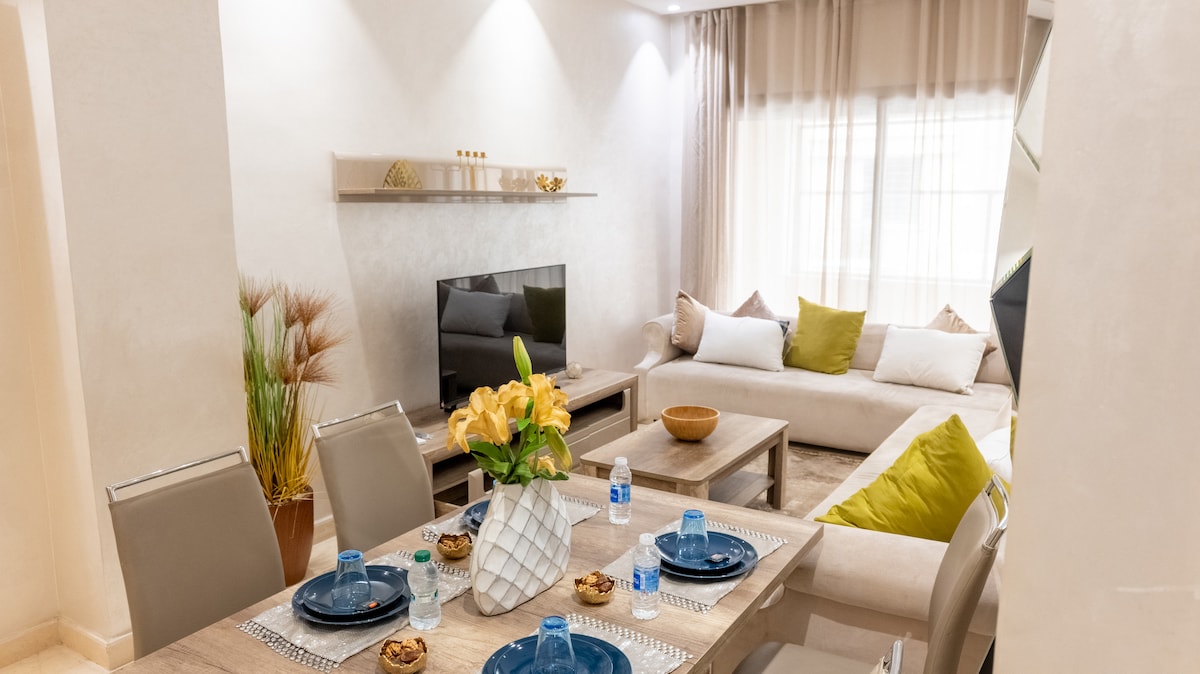 Rental unit in Casablanca  2 bedrooms  3 beds  25 baths - image 3