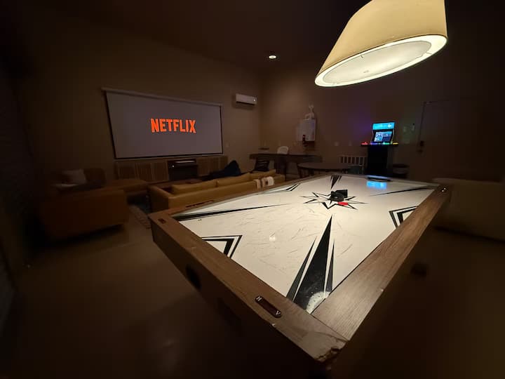 Couples Retreat: Hot Tub • Game Room