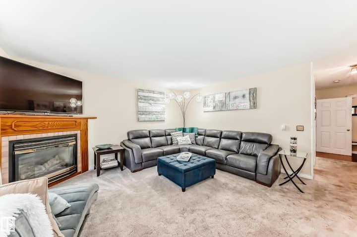 Tranquility Spa Guest Suite - Wetaskiwin