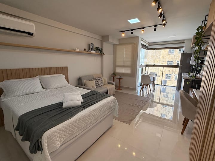 Apartment Next To Icaraí Beach | Up To 4 People - Niterói