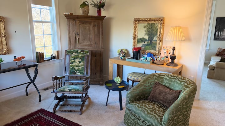 Escape The City-wineries, History, Wildlife & More - Purcellville, VA