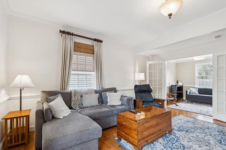 Old Town Retreat - Fredericksburg, VA
