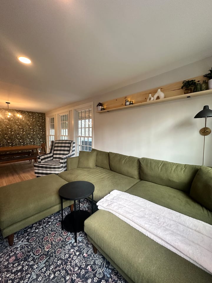 Ludlow Retreat-hot Tub, Sauna & Game Room - Ludlow, VT