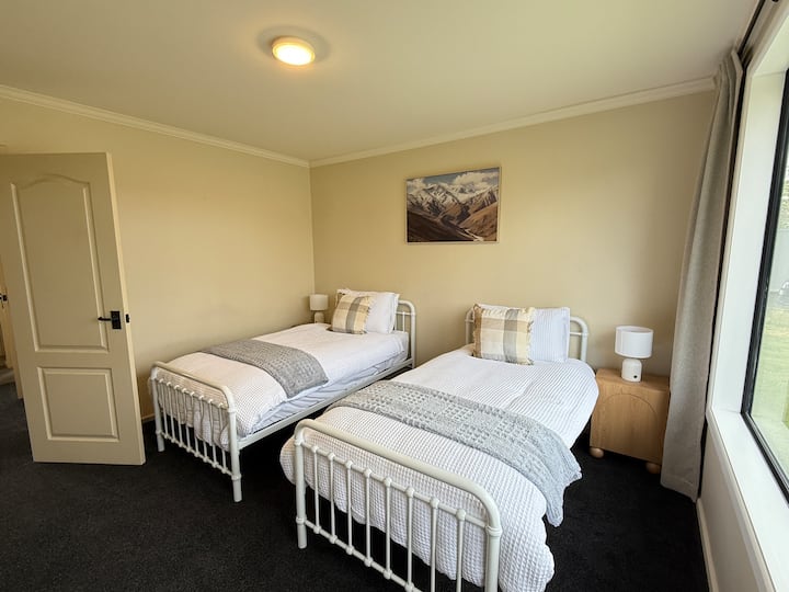 غرفة النوم 2