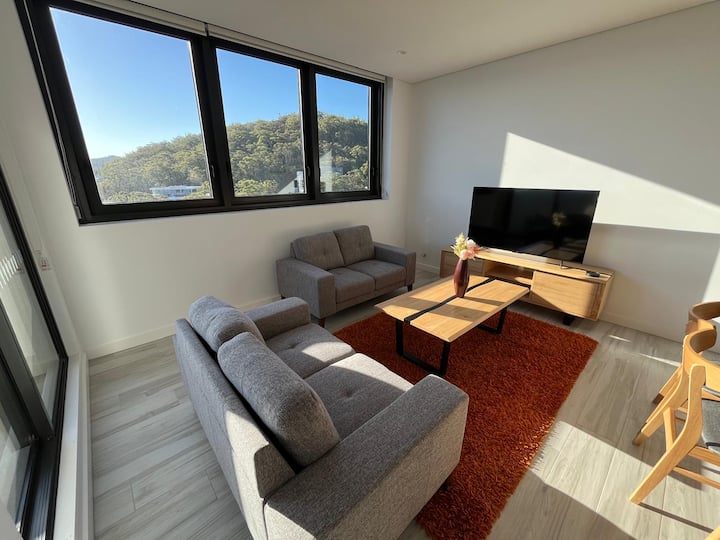 Luxury In The Sky - Modern Gosford Apartment - Gosford