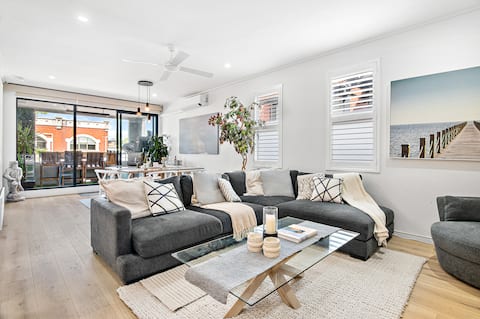 Elwood Village – Beachside, Balcony & Parking