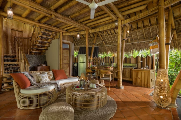 Bamboo Villa Ubud – 1br Private Jungle Retreat - インドネシア