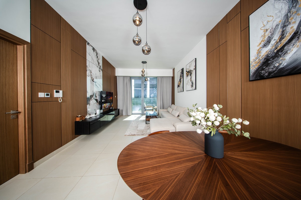 Top performing Airbnb: Brand New luxury 1 Br Apartment in Canal Front in Al Wasl