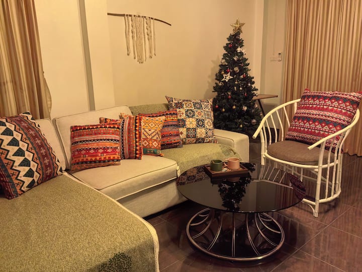 Only 5 Mins To Rawai /Naiharn Beach- Cozy House~ - 普吉府