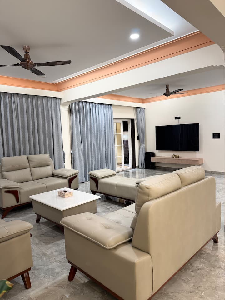 Living room image 1