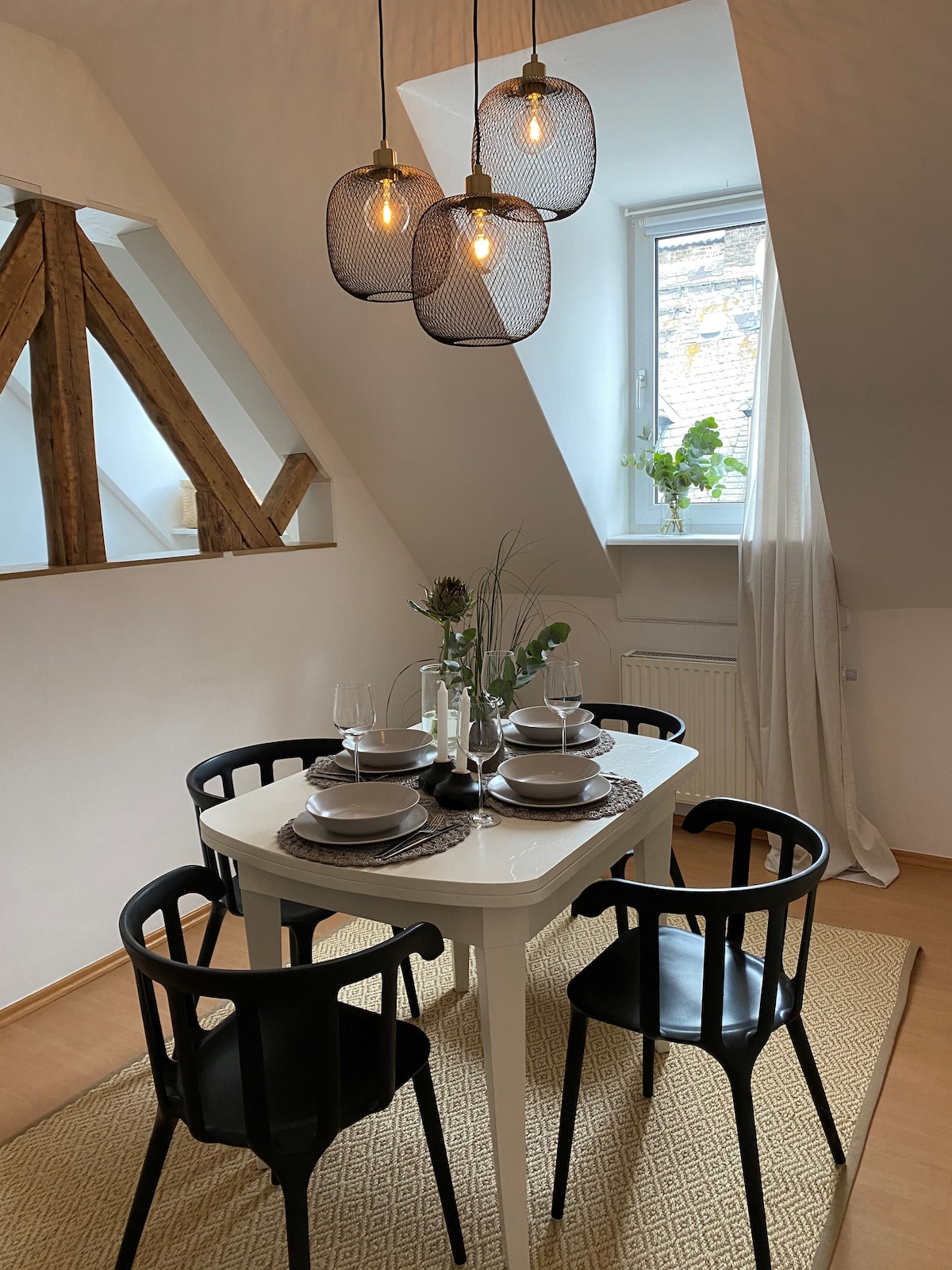 4-room apartment with a terrace in the city center