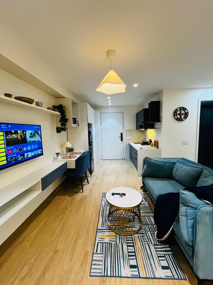 Azure Luxe By Superhomes - Pune