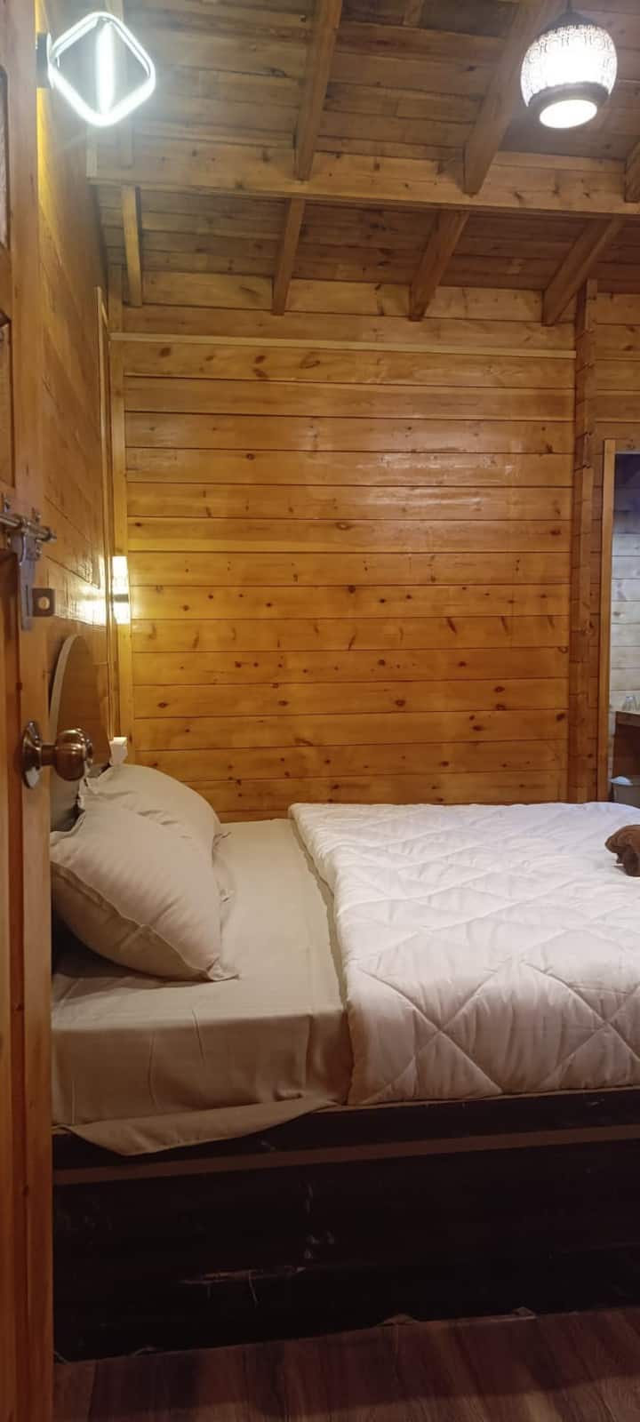 Misty Cabin - Kodaikanal