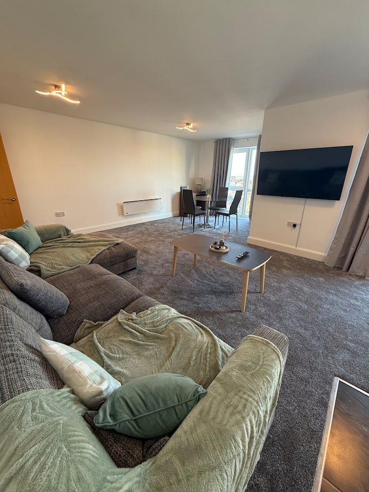 Southport Coastal View Retreat - Southport