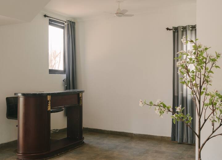 Living room image 2