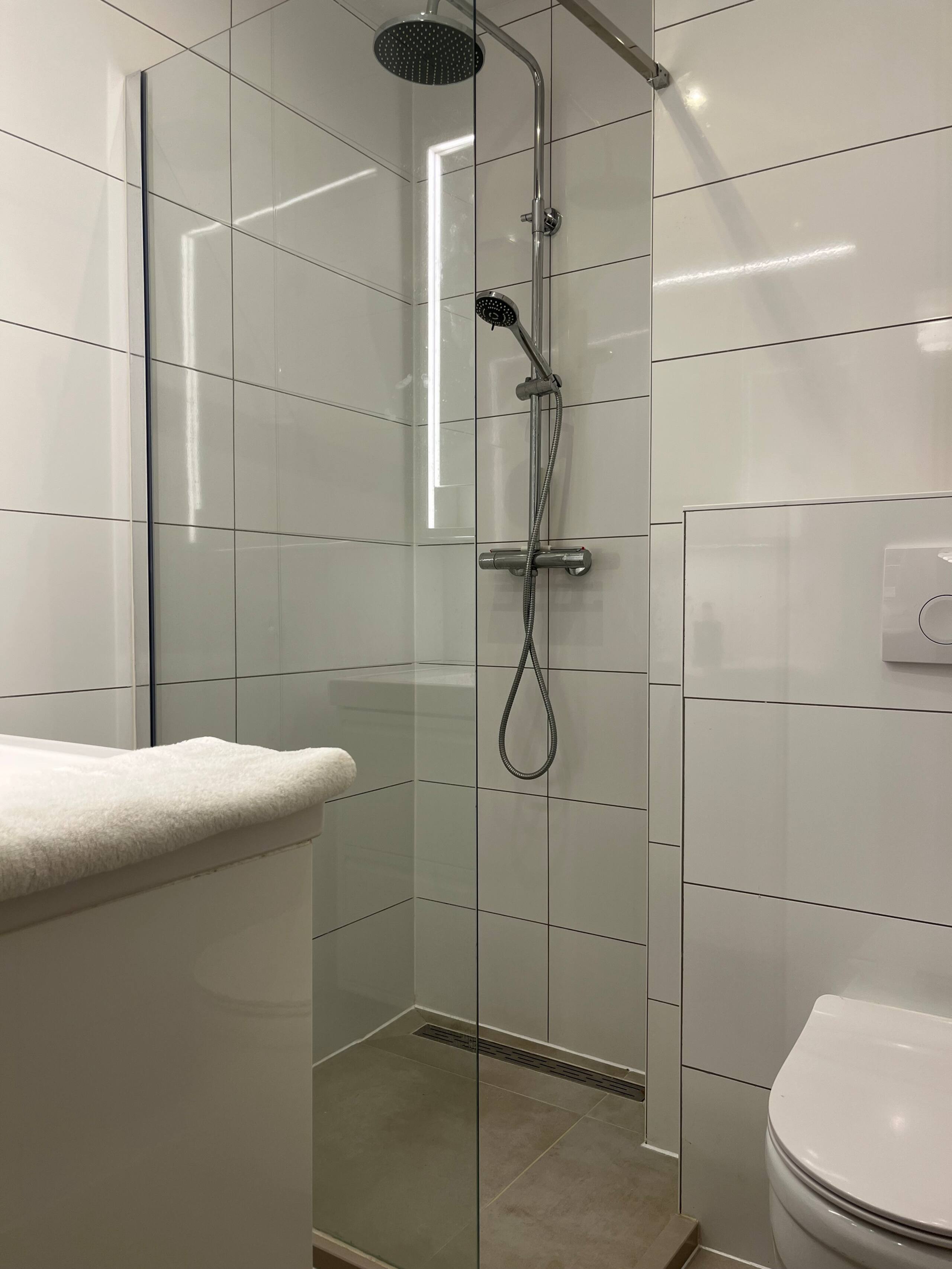 Modern & Cosy city apt -2BR - Photo 9