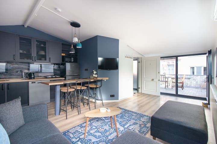 Duplex Lumineux à Cihangir Avec Terrasse Spacieuse - Beyoğlu