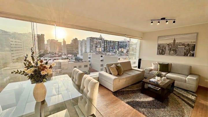 Vista Panorámica En Miraflores · Dúplex Moderno - Perú