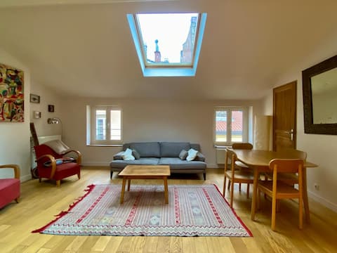 Top Airbnb: Quiet and beautiful apartment in the center of Lyon in Lyon