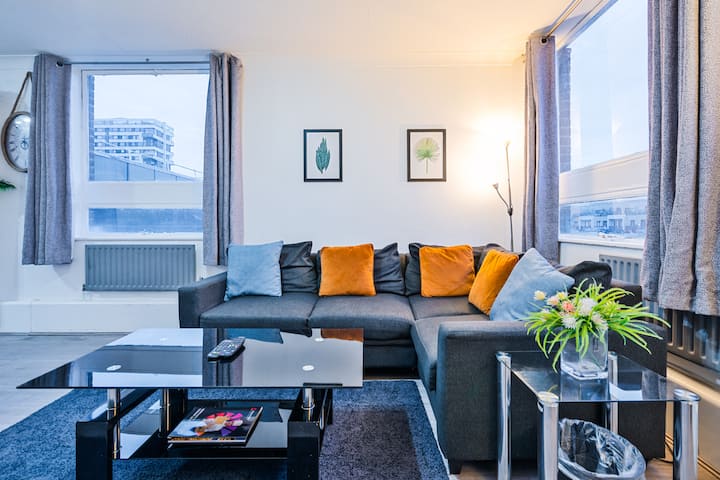 Lively Central London Getaway• 3 Bdr • Sleeps 6 - Chelsea