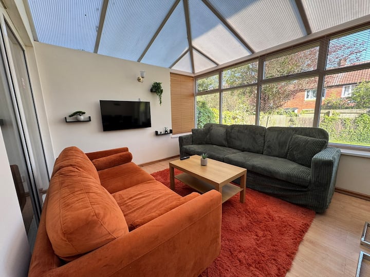 Huge 6 Bdrm House- Parking -Wifi-central Location - Newcastle upon Tyne