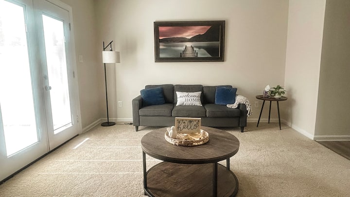 Comfort Stay Raleigh | Near Dt + Medical Hub - Raleigh, NC