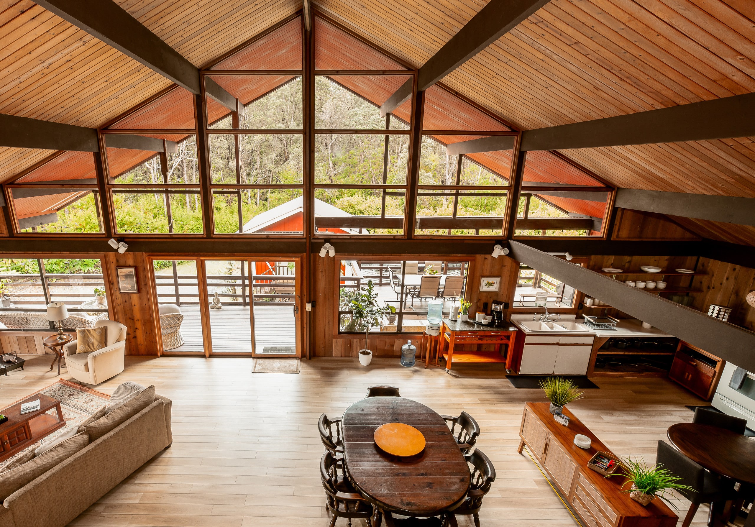 Cabin in Volcano · ★4.89 · 3 bedrooms · 4 beds · 3 private baths - Image 4