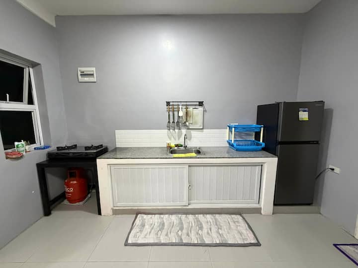 Serenity Villa 2 Private Pool And Beach Access - Calatagan