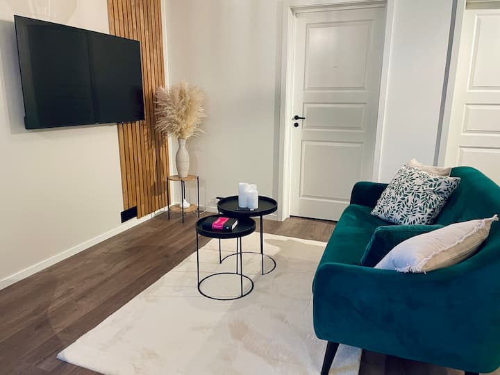 Cozy & Modern Apartment In The Heart Of Tromsø - 特羅姆瑟