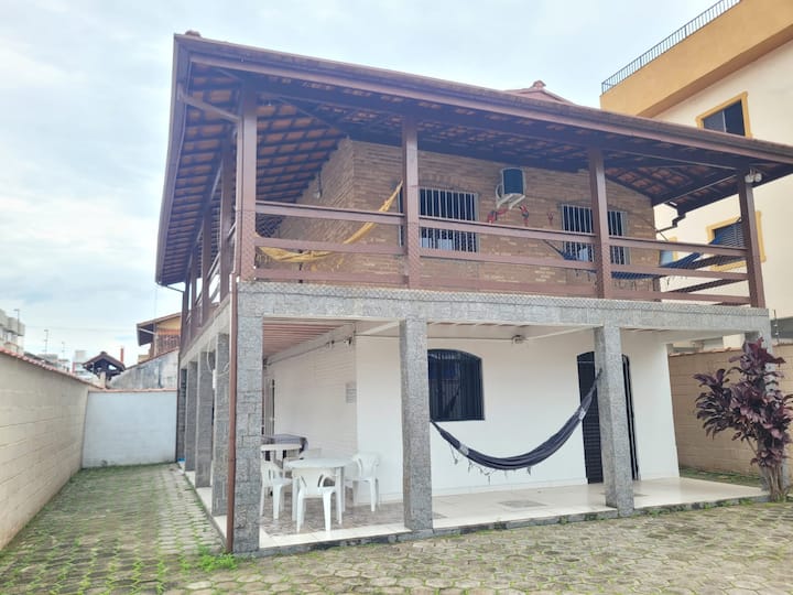 Casa Sobrado A 100 Metros Da Praia. - Ubatuba