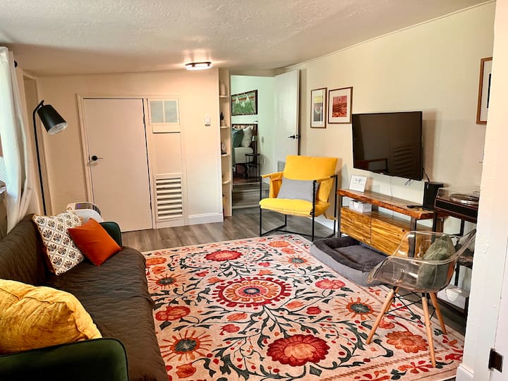 Back Alley Bungalow - Flagstaff, AZ