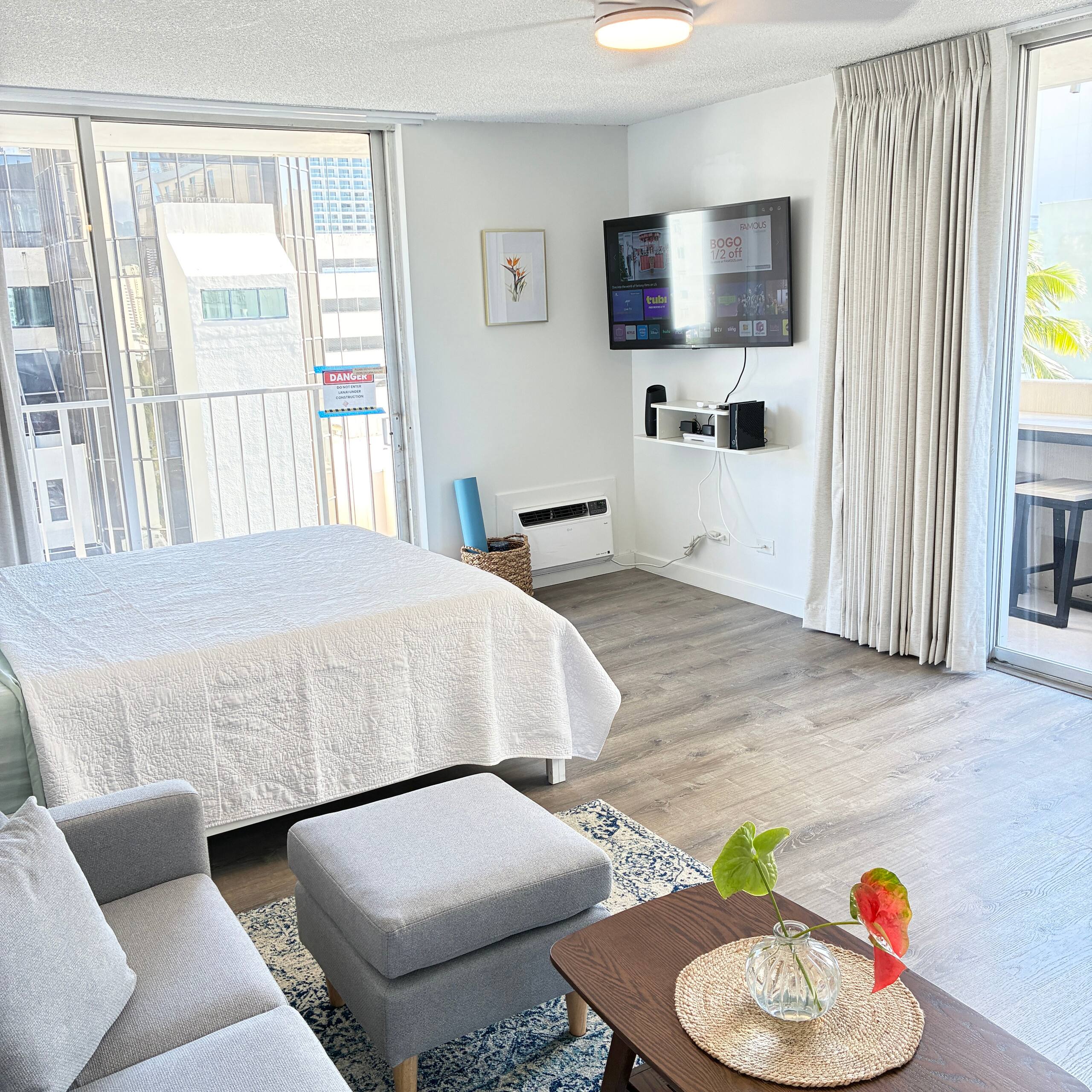 Condo in Honolulu · ★5.0 · Studio · 1 bed · 1 private bath - Image 13