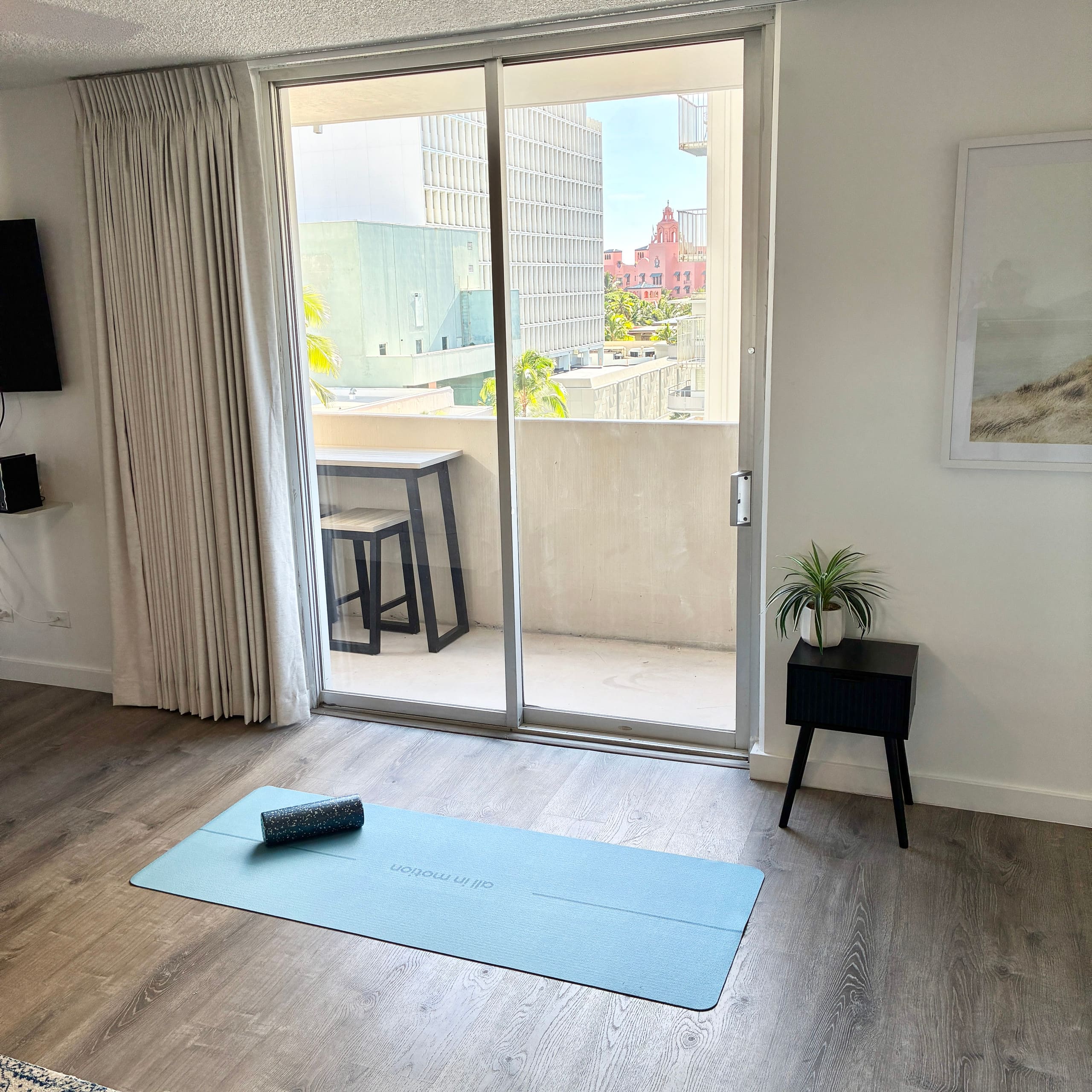 Condo in Honolulu · ★5.0 · Studio · 1 bed · 1 private bath - Image 17