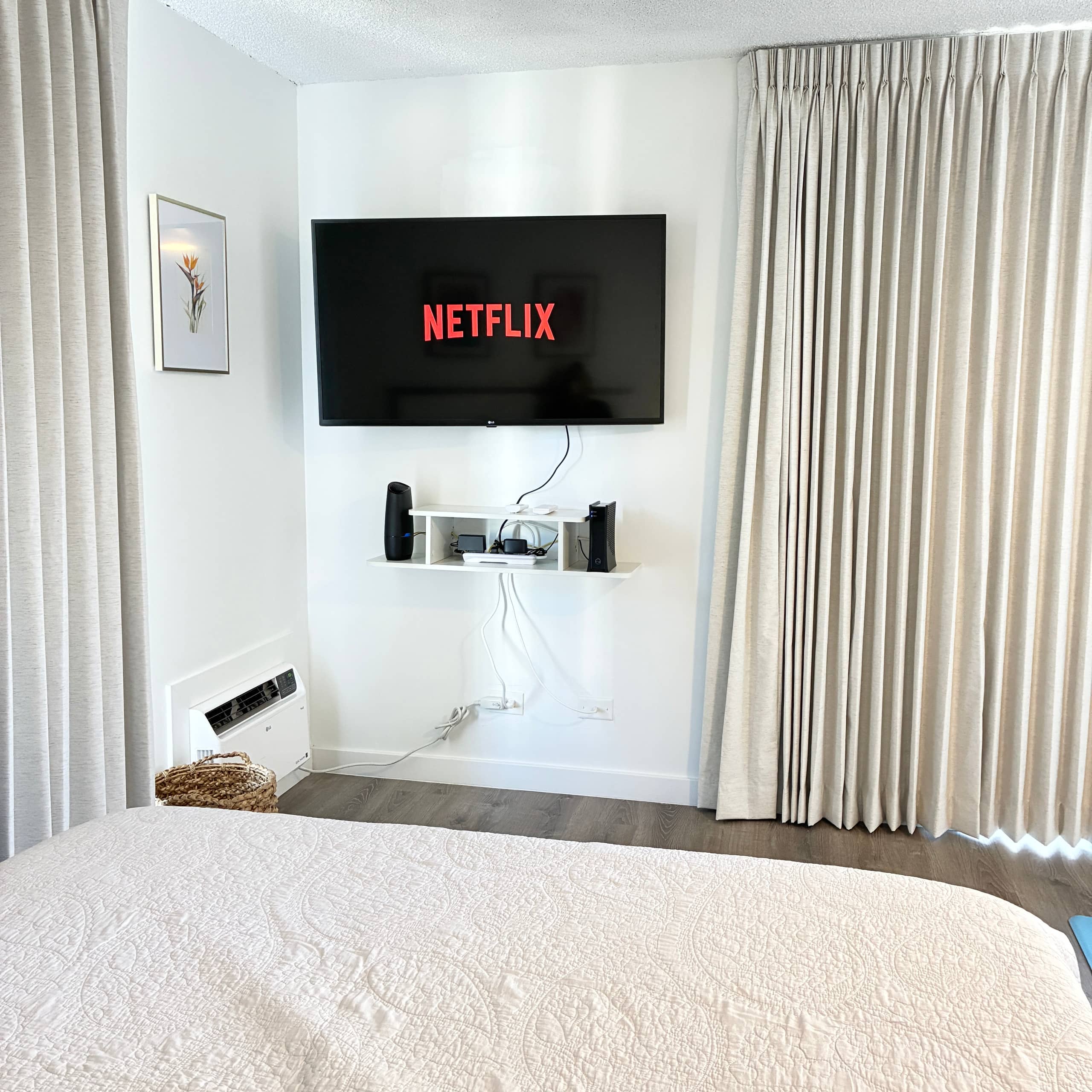 Condo in Honolulu · ★5.0 · Studio · 1 bed · 1 private bath - Image 15