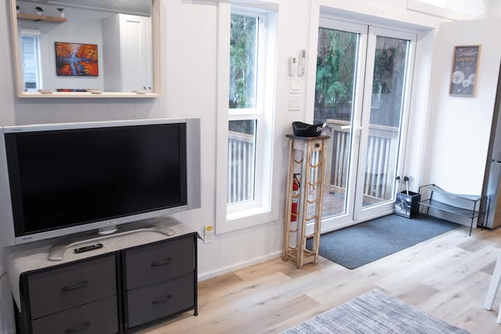 The Käbin | Cozy 2br Cabin - Sunshine Valley