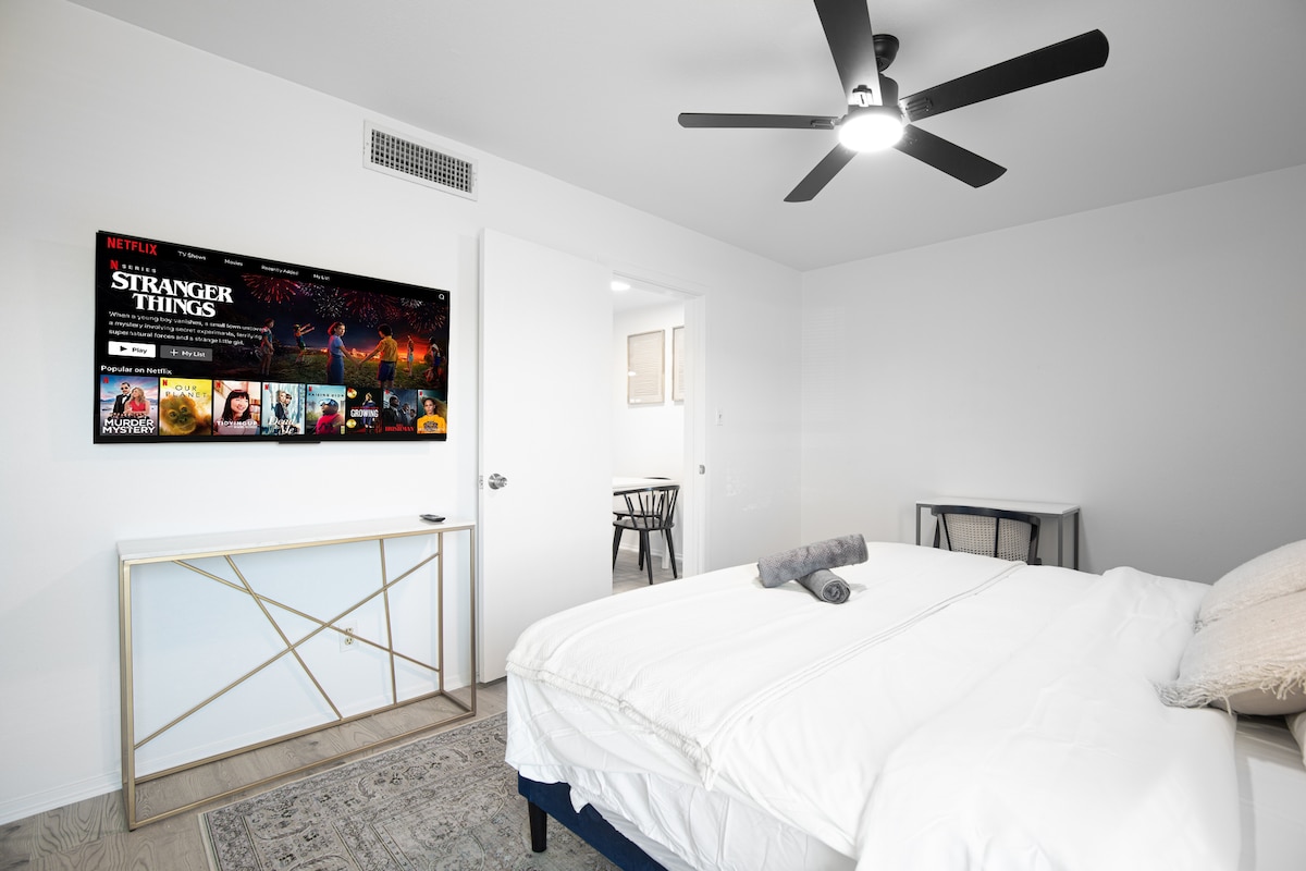 Cozy King Bed
