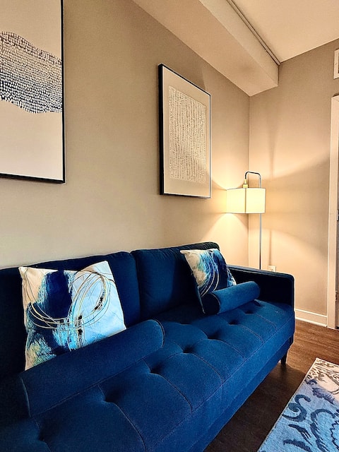 Top performing Airbnb: *Lux Stay* MINS to *Mercedes Benz Stadium* in Brookwood Hills
