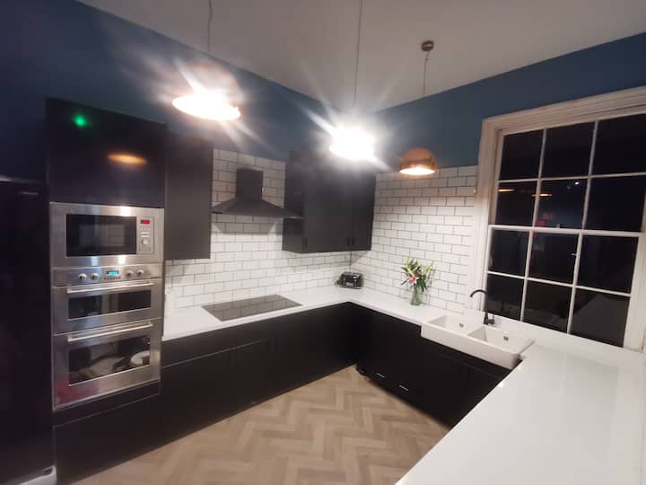 9 Bedroom Georgian House In The Middle Of Falmouth - Falmouth
