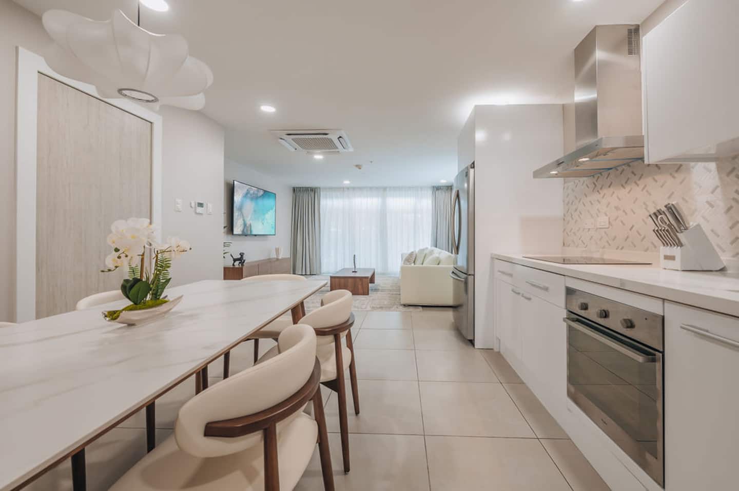 Reina del Mar · Living & dining