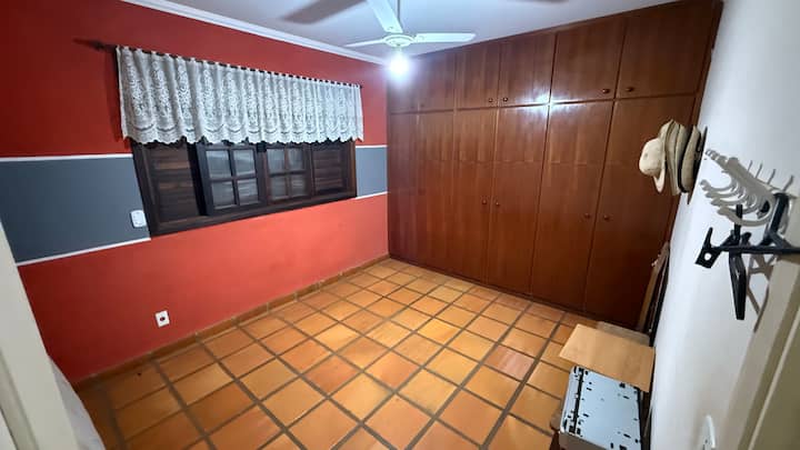 Linda Chácara Em ÓTima Localização - Bauru