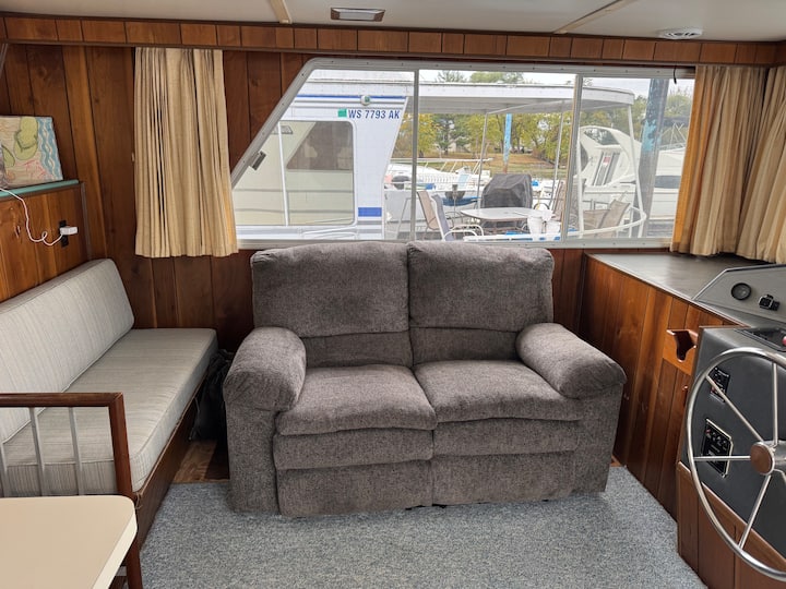 Seas The Stay Floating Family Fun - La Crosse, WI