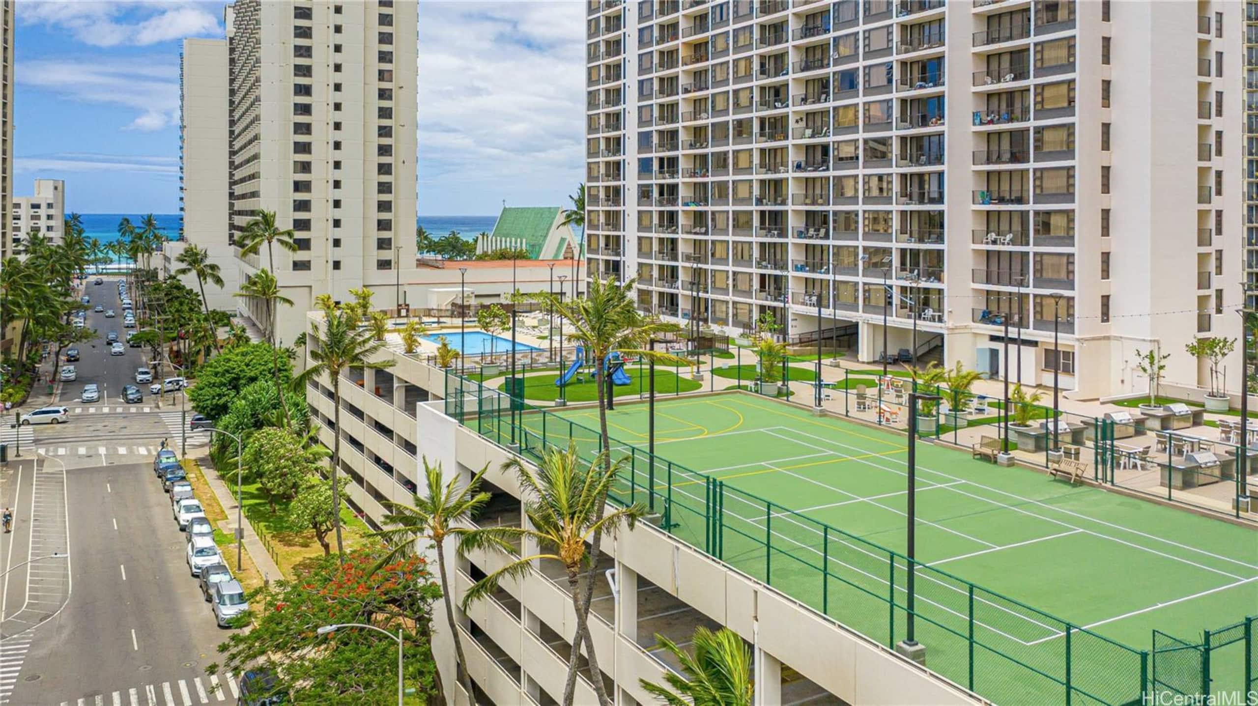 Newly Renovated Waikiki 1 Bedroom in Nice Location - Image 16
